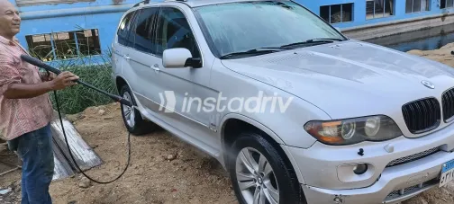 بي ام دبليو X5 2004 فضي أوتوماتيك مستعملة للبيع في القاهرة الكبرى ( القاهرة - الجيزة) - 5