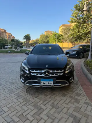 مرسيدس GLA 200 2018 أسود أوتوماتيك مستعملة للبيع في القاهرة الكبرى ( القاهرة - الجيزة)