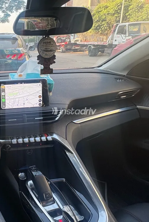 Peugeot 3008 2021 Red Automatic Used for Sale in Greater Cairo ( Cairo + Giza) - 9
