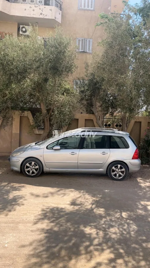 بيجو 307 2007 فضي أوتوماتيك مستعملة للبيع في القاهرة الكبرى ( القاهرة - الجيزة) - 7