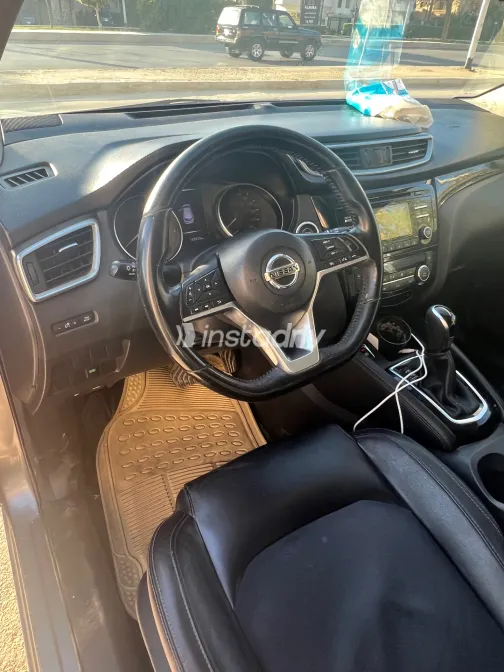 Nissan Qashqai 2018 Gray Automatic Used for Sale in Greater Cairo ( Cairo + Giza) - 3