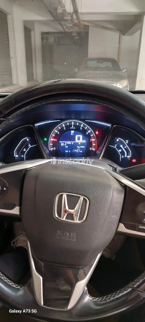 Honda Civic 2017 White Automatic Used for Sale in Greater Cairo ( Cairo + Giza) - 1