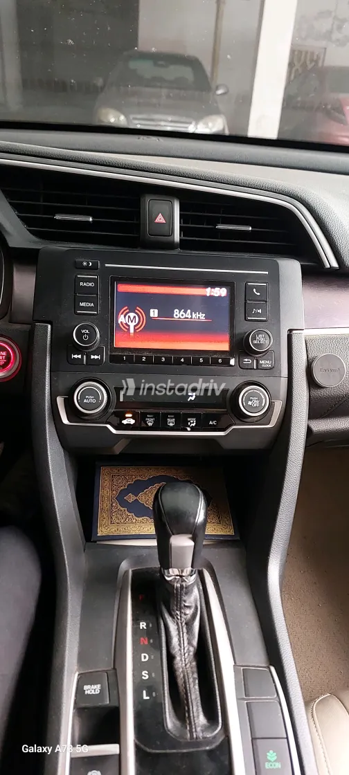 Honda Civic 2017 White Automatic Used for Sale in Greater Cairo ( Cairo + Giza) - 8