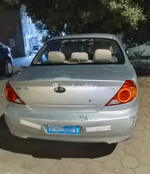 Kia Spectra 2004 Silver Automatic Used for Sale in Greater Cairo ( Cairo + Giza) - 10
