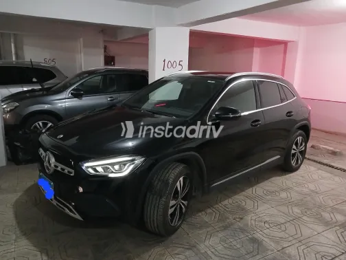 مرسيدس GLA 200 2022 أسود أوتوماتيك مستعملة للبيع في القاهرة الكبرى ( القاهرة - الجيزة) - 5