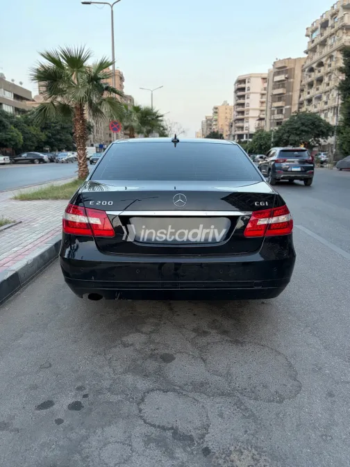 Mercedes E 200 2013 Black Automatic Used for Sale in Greater Cairo ( Cairo + Giza) - 4