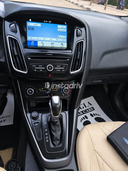 Ford Focus 2018 Red Automatic Used for Sale in Greater Cairo ( Cairo + Giza) - 8