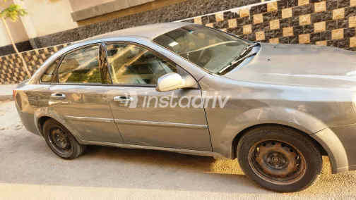 Chevrolet Optra 2012 Gray Manual Used for Sale in Greater Cairo ( Cairo + Giza) - 4