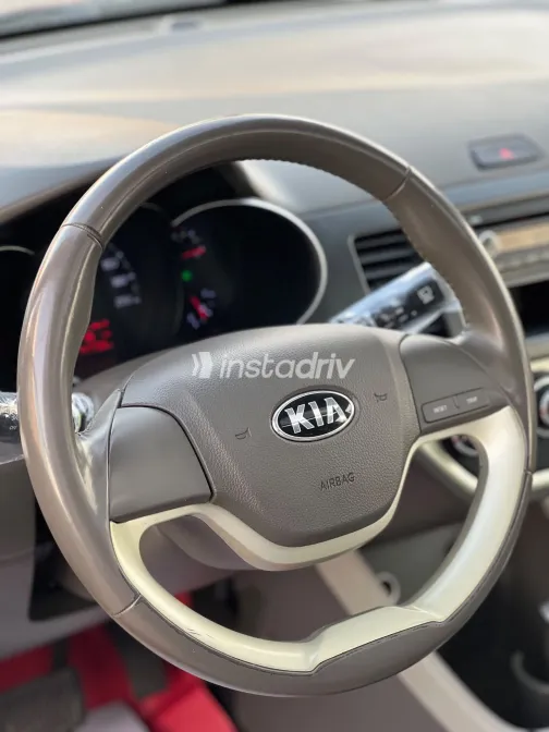 Kia Picanto 2017 White Automatic Used for Sale in Greater Cairo ( Cairo + Giza) - 5