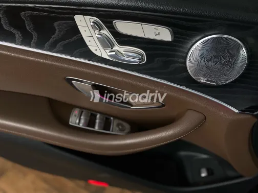 Mercedes E 180 2017 Black Automatic Used for Sale in Greater Cairo ( Cairo + Giza) - 1