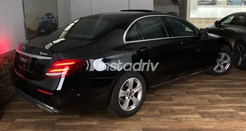 Mercedes E 180 2017 Black Automatic Used for Sale in Greater Cairo ( Cairo + Giza) - 9