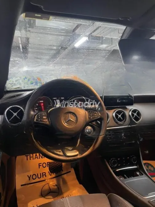 مرسيدس GLA 200 2019 رمادي أوتوماتيك مستعملة للبيع في القاهرة - 3