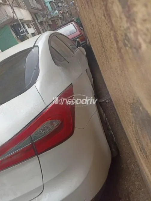 Kia K3 2013 White Automatic Used for Sale in Mansoura - 2