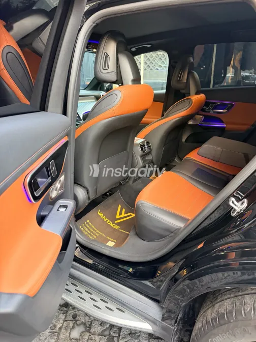 مرسيدس GLC 300 2023 أسود أوتوماتيك مستعملة للبيع في القاهرة الكبرى ( القاهرة - الجيزة) - 4