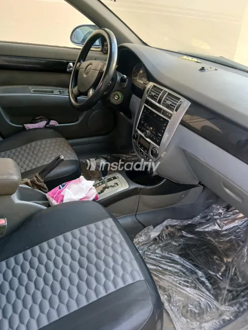 Daewoo Lacetti 2007 Silver Automatic Used for Sale in Greater Cairo ( Cairo + Giza) - 2