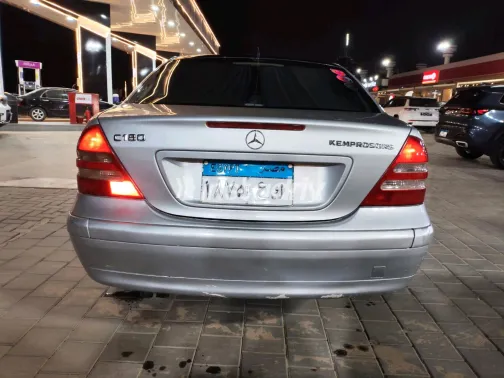 Mercedes C 180 2003 Silver Automatic Used for Sale in Greater Cairo ( Cairo + Giza) - 7