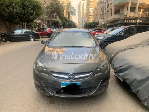 Opel Astra 2020 Gray Automatic Used for Sale in Greater Cairo ( Cairo + Giza) - 6