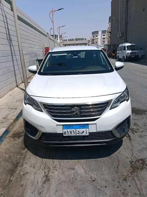 بيجو 5008 2020 أبيض أوتوماتيك مستعملة للبيع في القاهرة الكبرى ( القاهرة - الجيزة) - 4