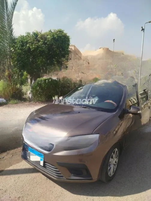 Renault Logan 2019 White Automatic Used for Sale in Cairo - 2