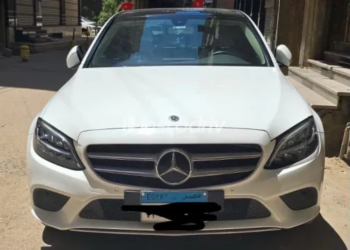 Mercedes C 180 2020 White Automatic Used for Sale in Greater Cairo ( Cairo + Giza) - 4