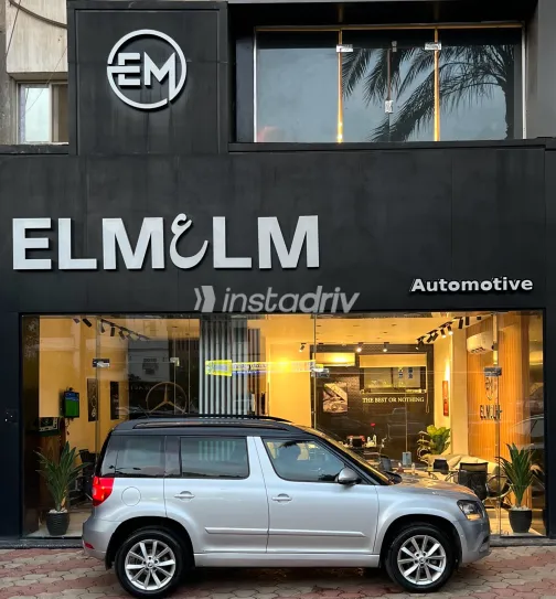 Skoda Yeti 2016 Gray Automatic Used for Sale in Greater Cairo ( Cairo + Giza) - 8