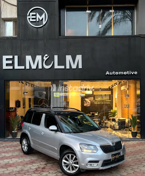 Skoda Yeti 2016 Gray Automatic Used for Sale in Greater Cairo ( Cairo + Giza) - 9