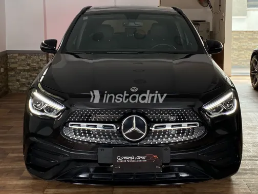 Mercedes GLA 200 2021 Black Automatic Used for Sale in Greater Cairo ( Cairo + Giza) - 3