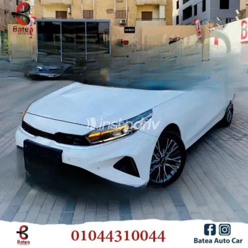 Kia Cerato 2024 White Automatic Used for Sale in Nasr city - 2