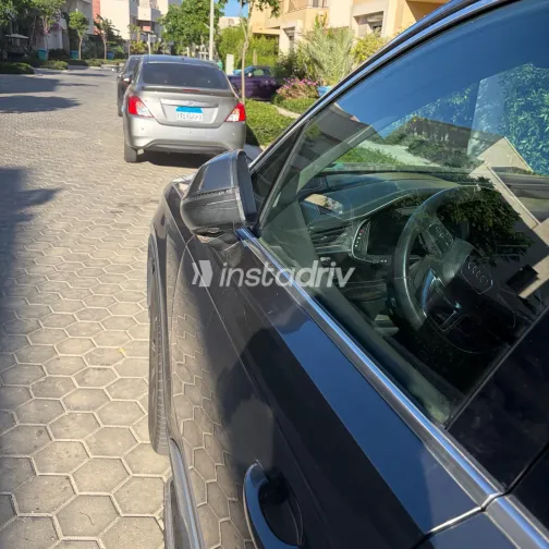 Audi Q7 2021 Gray Automatic Used for Sale in Greater Cairo ( Cairo + Giza) - 10