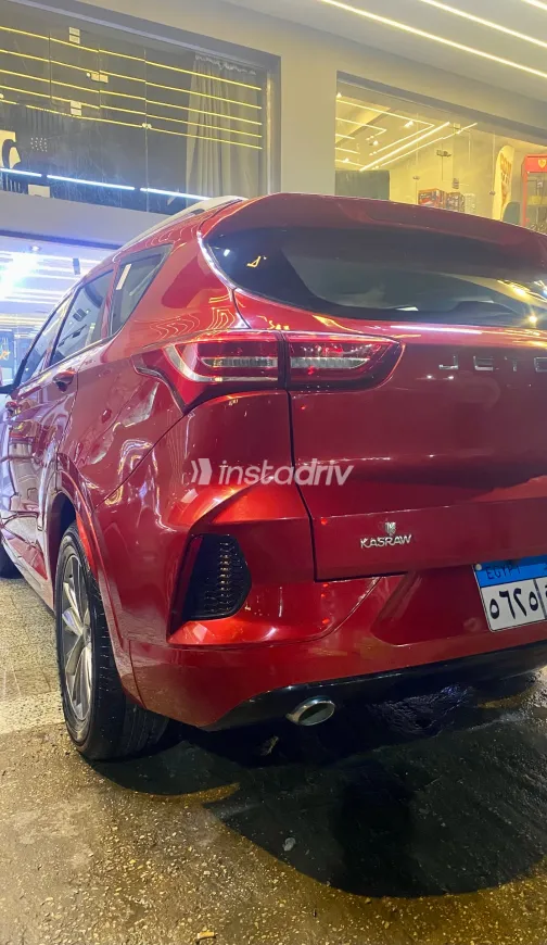Jetour X70 2024 Red Automatic Used for Sale in Greater Cairo ( Cairo + Giza) - 3