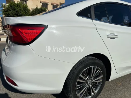MG 5 2025 White CVT Used for Sale in Greater Cairo ( Cairo + Giza) - 4