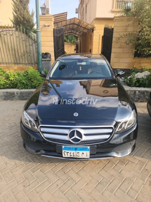 Mercedes E 180 2019 Black Automatic Used for Sale in Greater Cairo ( Cairo + Giza) - 1