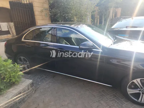 Mercedes E 180 2019 Black Automatic Used for Sale in Greater Cairo ( Cairo + Giza) - 7