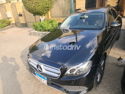 Mercedes E 180 2019 Black Automatic Used for Sale in Greater Cairo ( Cairo + Giza) - 8