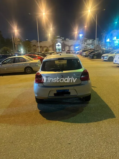 Suzuki Swift 2022 Silver Automatic Used for Sale in Greater Cairo ( Cairo + Giza) - 2