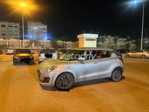 Suzuki Swift 2022 Silver Automatic Used for Sale in Greater Cairo ( Cairo + Giza) - 5