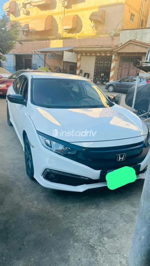 Honda Civic 2020 White Automatic Used for Sale in Greater Cairo ( Cairo + Giza) - 3