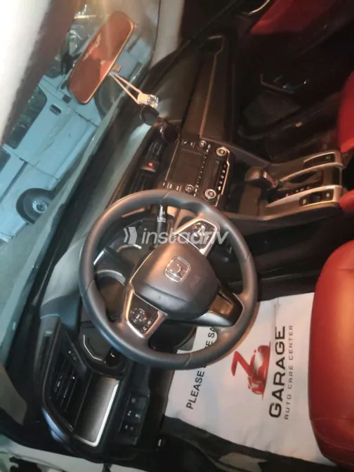 Honda Civic 2020 White Automatic Used for Sale in Greater Cairo ( Cairo + Giza) - 4