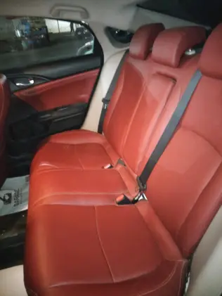 Honda Civic 2020 White Automatic Used for Sale in Greater Cairo ( Cairo + Giza)