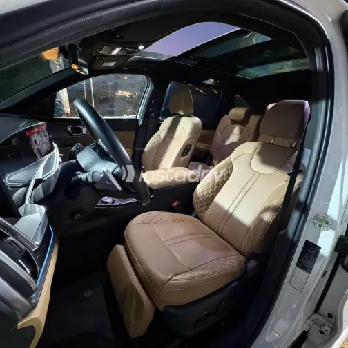 Kia Sorento 2024 White Automatic Used for Sale in Greater Cairo ( Cairo + Giza) - 7