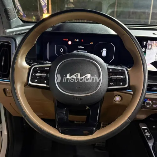 Kia Sorento 2024 White Automatic Used for Sale in Greater Cairo ( Cairo + Giza) - 9