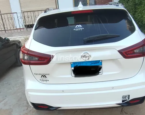 Nissan Qashqai 2022 White Automatic Used for Sale in Greater Cairo ( Cairo + Giza) - 9