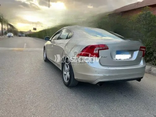 Volvo S60 2018 Silver Automatic Used for Sale in Maadi - 6