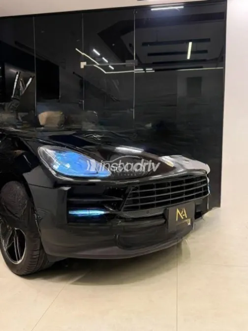 Porsche Macan 2021 Black Automatic Used for Sale in Cairo - 4