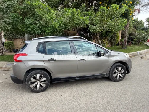 Peugeot 2008 2015 Champagne Automatic Used for Sale in Greater Cairo ( Cairo + Giza) - 4