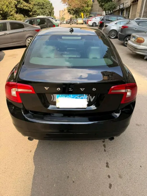Volvo S60 2015 Black Automatic Used for Sale in Greater Cairo ( Cairo + Giza) - 3
