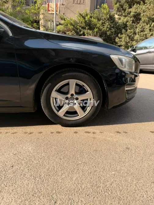 Volvo S60 2015 Black Automatic Used for Sale in Greater Cairo ( Cairo + Giza) - 9
