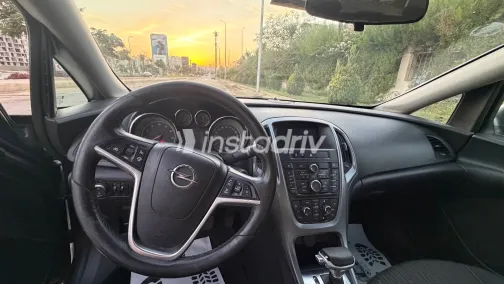 Opel Astra 2020 Gray Automatic Used for Sale in Greater Cairo ( Cairo + Giza) - 2