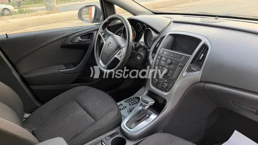 Opel Astra 2020 Gray Automatic Used for Sale in Greater Cairo ( Cairo + Giza) - 4