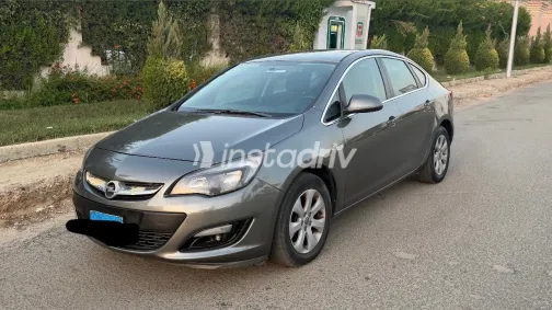 Opel Astra 2020 Gray Automatic Used for Sale in Greater Cairo ( Cairo + Giza) - 5